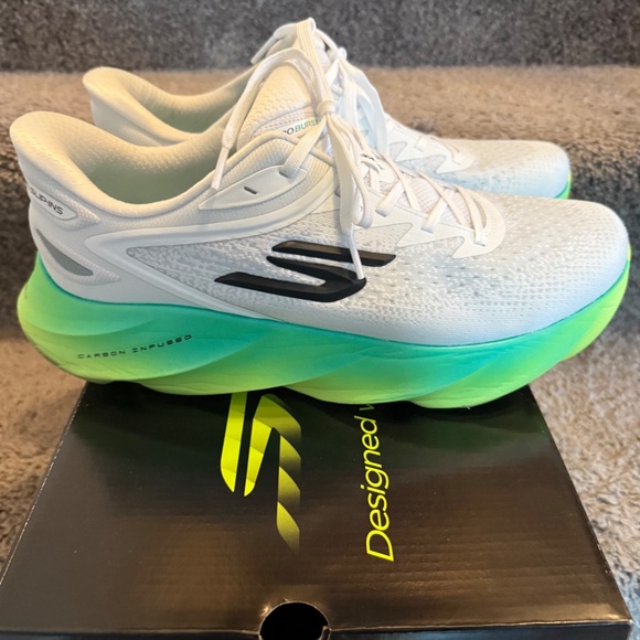 Men’s running shoes - Picture 2 of 6